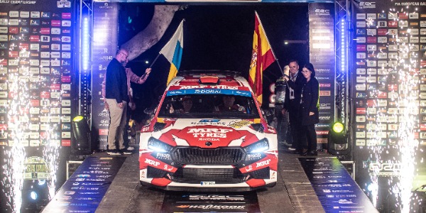 Entrega de trofeos del 48 Rally Islas Canarias en Mesa y López