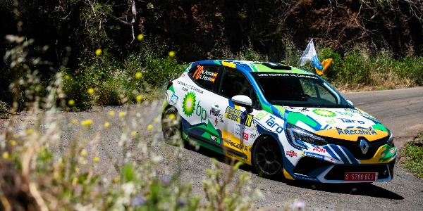 Noé Armas triunfa nuevamente en el Rally Islas Canarias