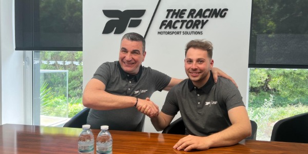 Roberto Blach Jr. ficha por The Racing Factory