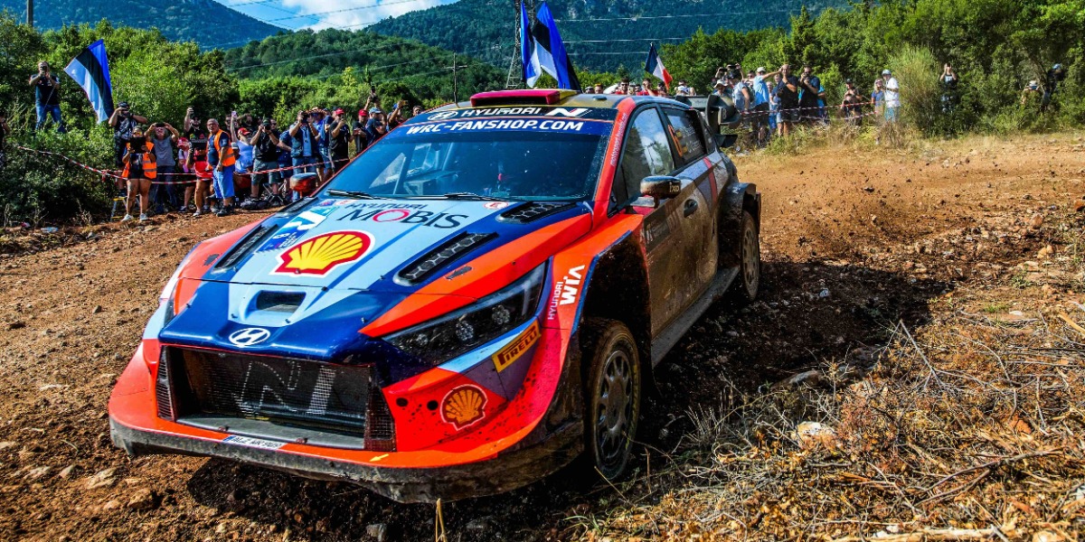 Dani Sordo y Cándido Carrera con el Hyundai i20 N Rally1