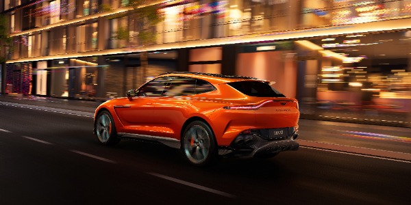 Aston Martin DBX707 MY25