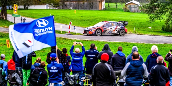 Thierry Neuville en acción