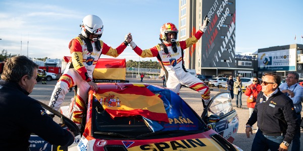 Medalla de oro en asfalto y plata entre los Rally2 para Alejandro Cachón y Borja Rozada