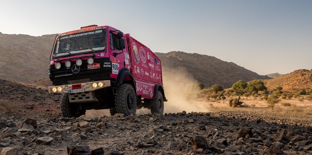 El Elefante Rosa gana su segundo Dakar Classic consecutivo