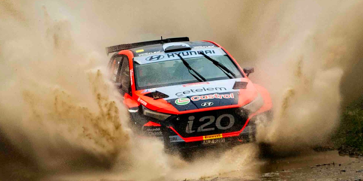 Dani Sordo se sube al podio en el Rally Serras de Fafe