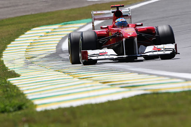 Fernando Alonso en los libres disputados en Brasil