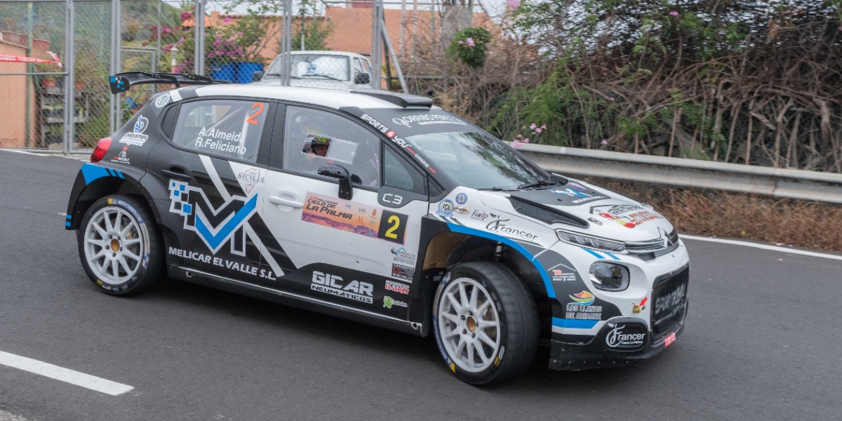Ayoze Almeida y Rubén Feliciano pasan al mando del Campeonato de La Palma de Rallies