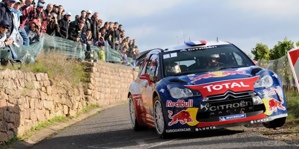 Rally de Francia Alsacia WRC 2012, Loeb más líder