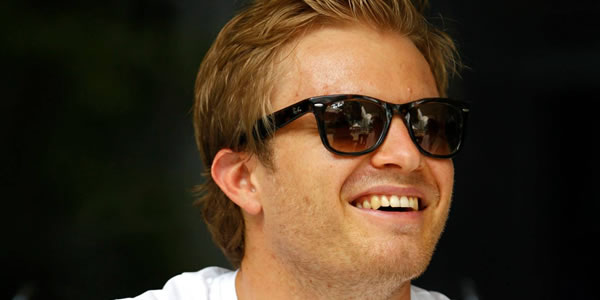 Nico Rosberg consiguió el mejor tiempo del viernes