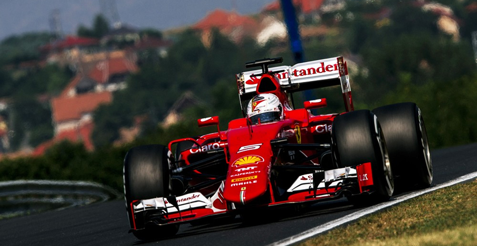 Vettel gana en Hungría,  en una carrera loca