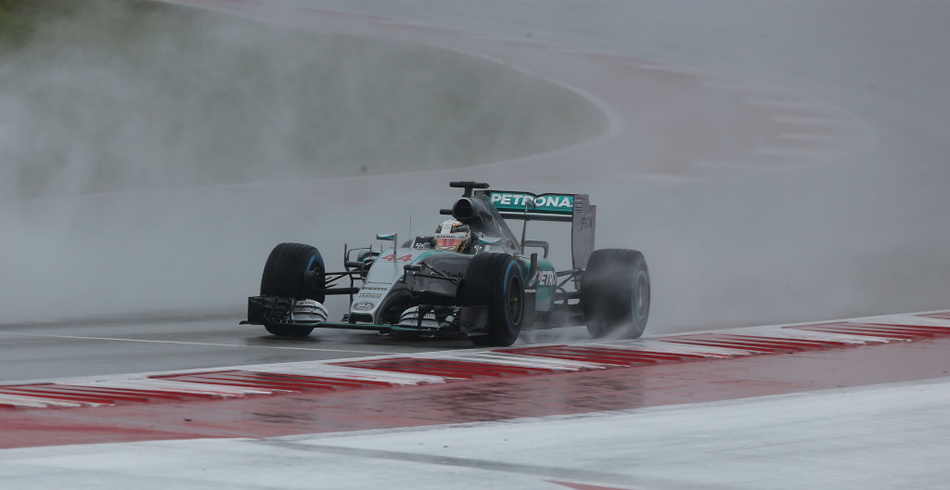 Lewis Hamilton, tricampeón del mundo de F1