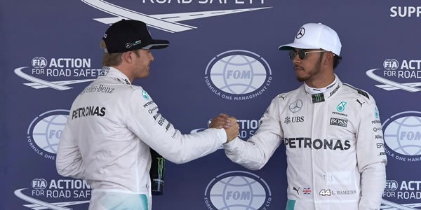Hamilton gana y recorta siete puntos a Rosberg