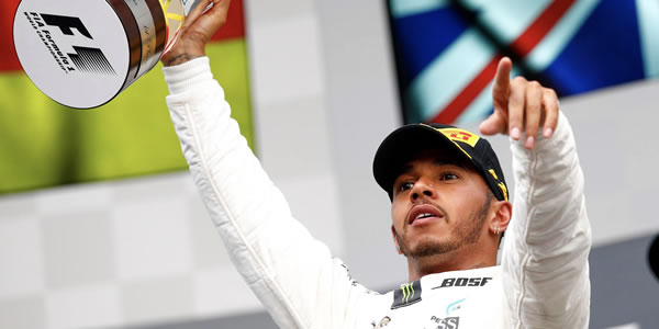 Hamilton recupera el liderato tras ganar en Monza