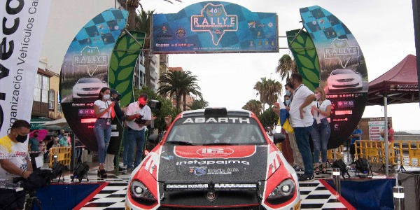 El 47 Rallye La Palma Isla Bonita - Trofeo CICAR, en la rampa de salida