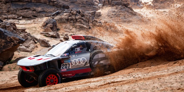Rally Dakar 2023 - Etapa 4: gana Loeb. Sainz sube a la cuarta posición