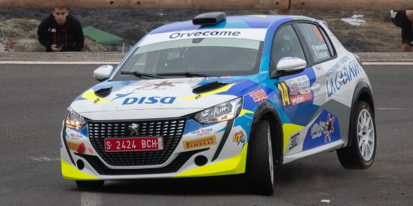 Raúl Hernández confirma su título en la DISA Orvecame Rally Cup