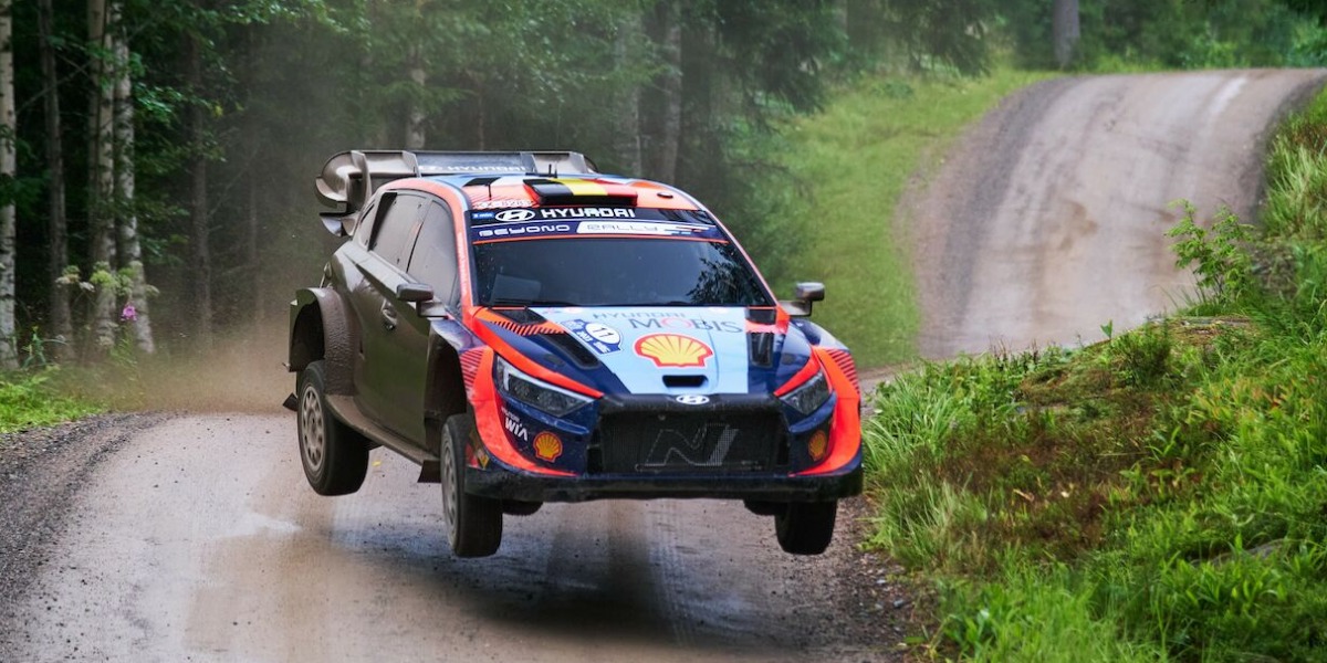 Thierry Neuville en el Rallye de Finlandia
