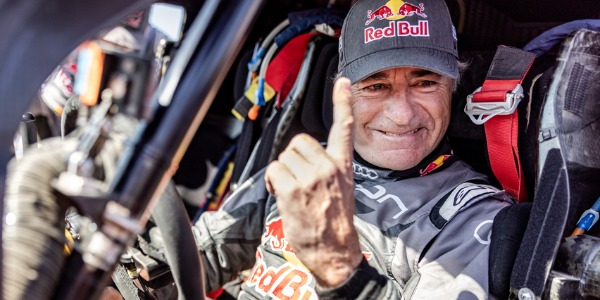 Carlos Sainz: más que un piloto, una leyenda viva del Rally Dakar