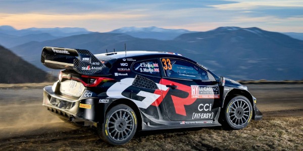 Evans sigue líder en el Rallye de Montecarlo